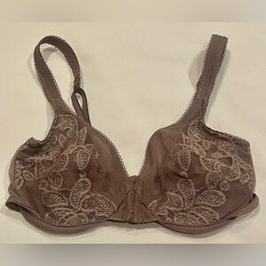 Victoria's Secret Taupe color Lace Bra 34C